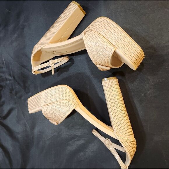 BRAND NEW OLIVIA JOHNSON BLOCK HEEL OPEN-TOE SANDAL - Picture 10 of 16